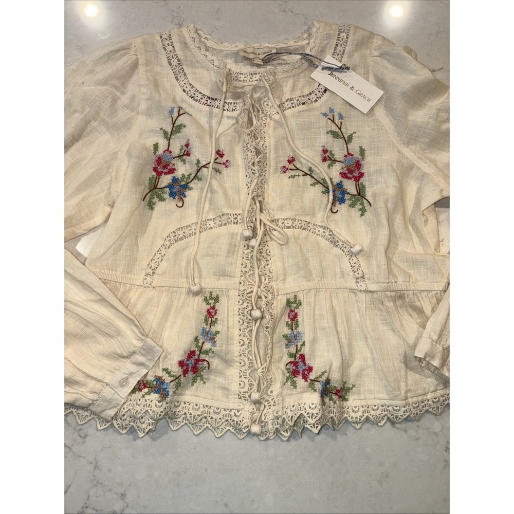 Jennifer & Grace Top L Ecru Floral Embroidered Boho Peplum Peasant Shabby Chic